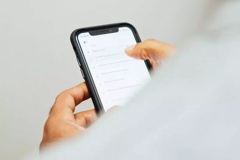 Mobilapp i användning som visar apputveckling för iOS och Android med ScriptSector